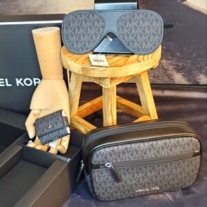 Michael Kors Travel Gift Set